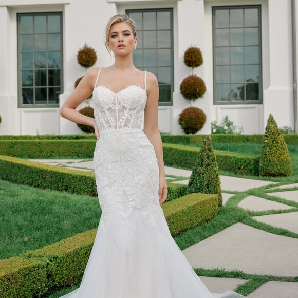 New Floral lace Embellished White Bridal Dress w/ Sweetheart Neck NX JE1014L - Picture 7 of 11